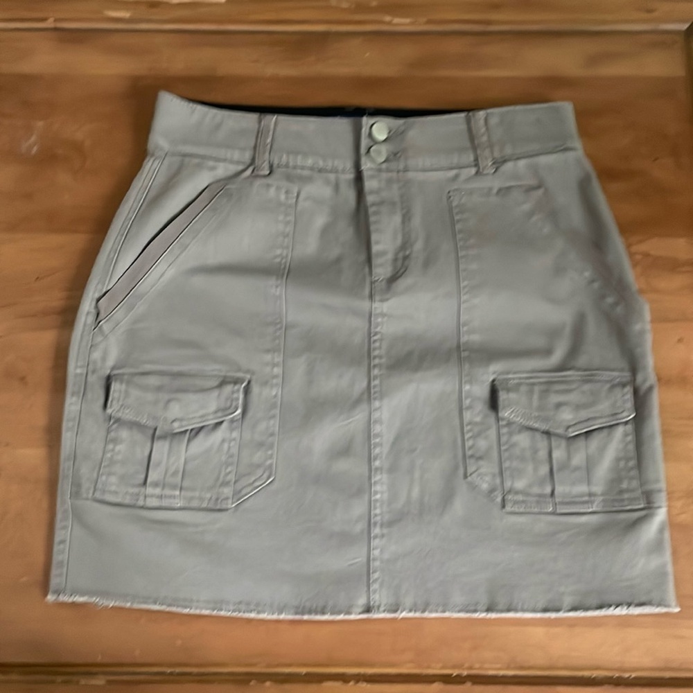 Democracy AbSolution Cargo Skirt Size 4